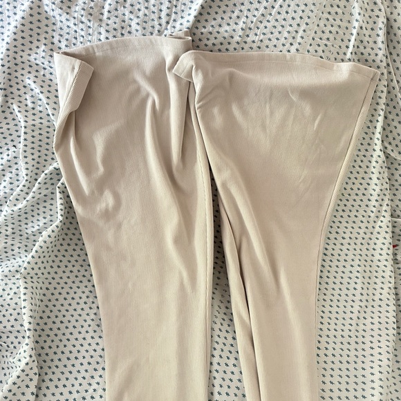 Princess Polly pants - Picture 3 of 3